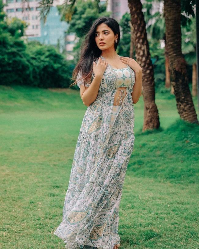 Ketika Sharma 8