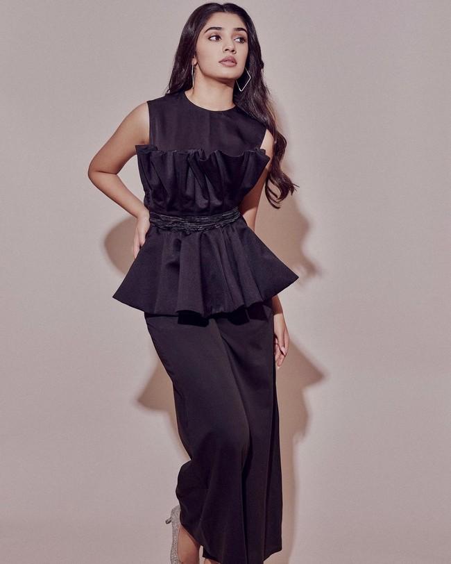Krithi Shetty 10