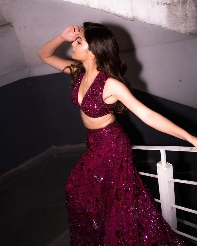 Kriti Kharbanda 3
