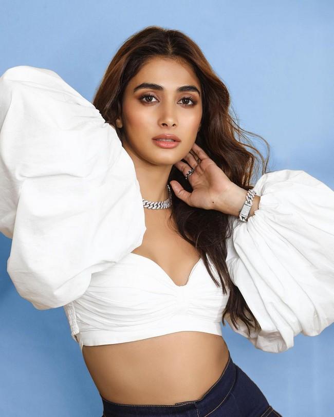 Pooja Hegde 10
