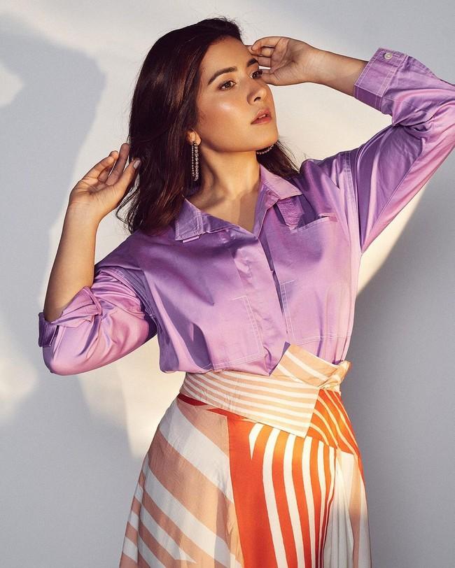 Raashii Khanna 2