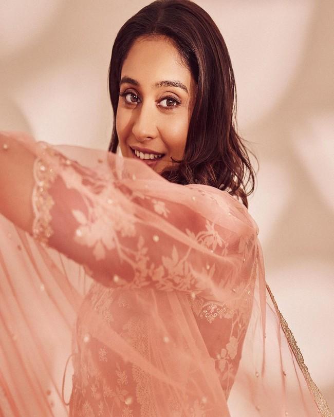 Regina Cassandra 6