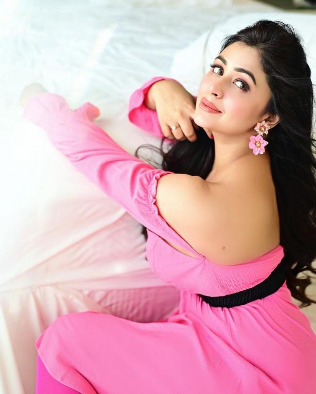 Ritabhari Chakraborty 13
