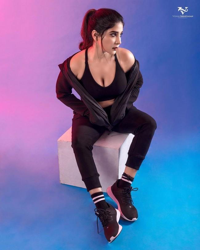 Sakshi Agarwal 11