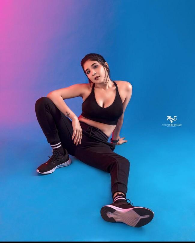 Sakshi Agarwal 12