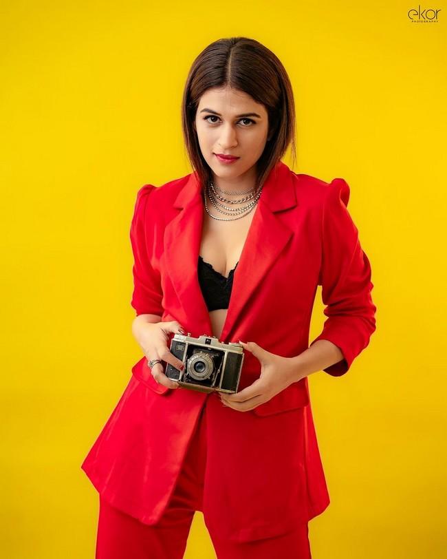 Shraddha Das 6
