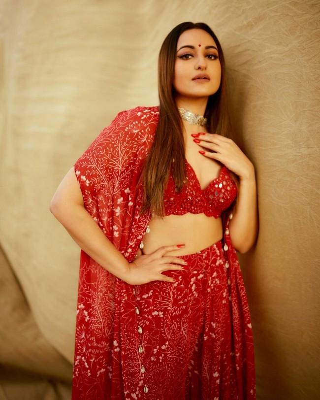 Sonakshi Sinha 2