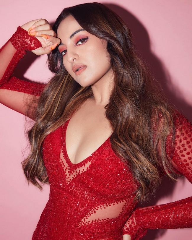 Sonakshi Sinha 6