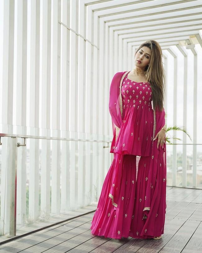 Sonarika Bhadoria 8