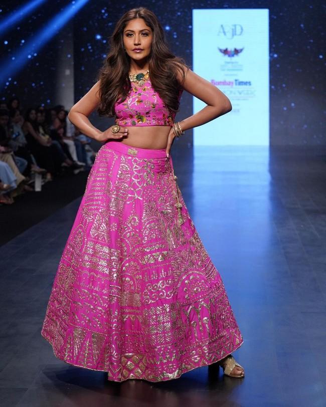 Surbhi Chandna 13