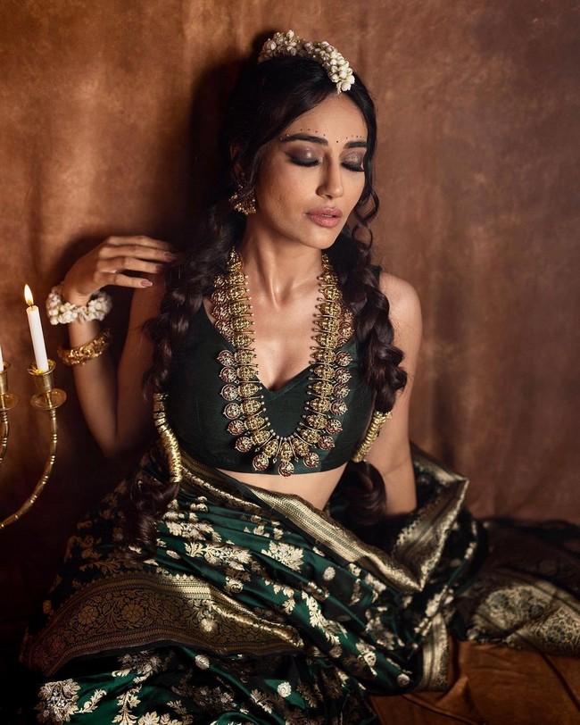 Surbhi Jyoti