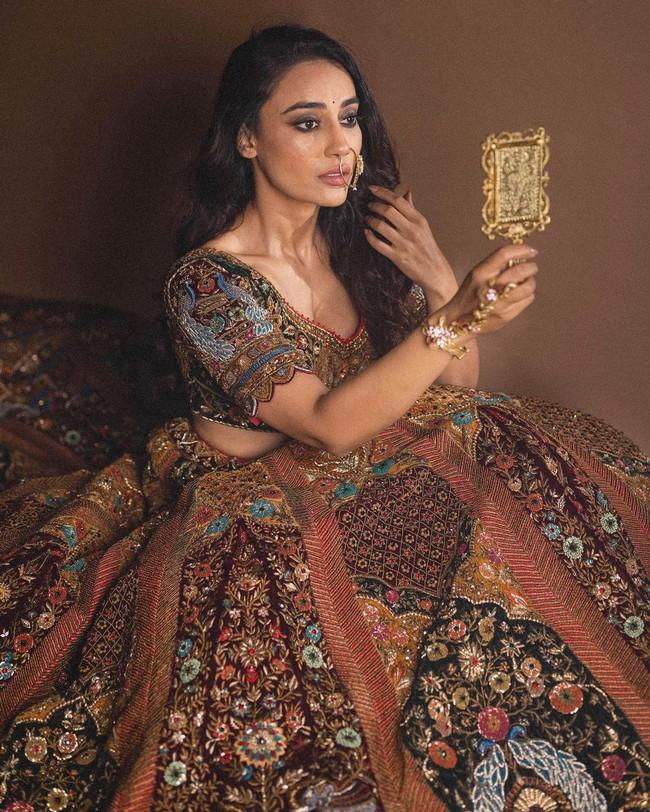 Surbhi Jyoti 8
