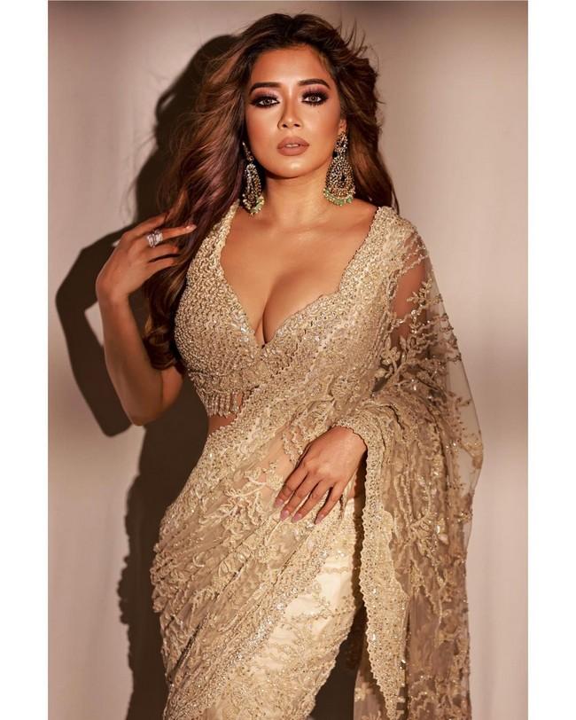 Tina Datta 4