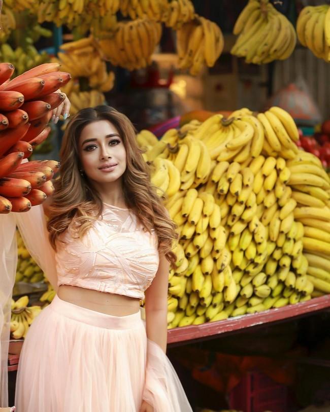 Tina Datta 9