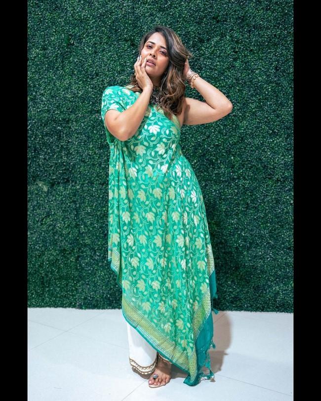Anasuya Bharadwaj 4