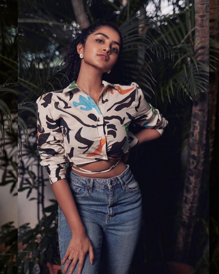 Anupama Parameswaran 10