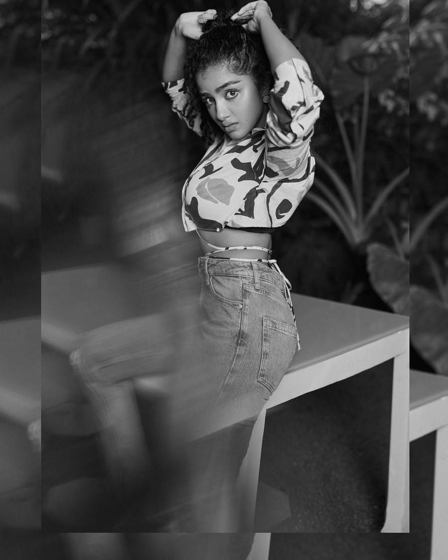Anupama Parameswaran 13