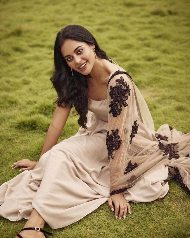 Bindu Madhavi 8 221102151955