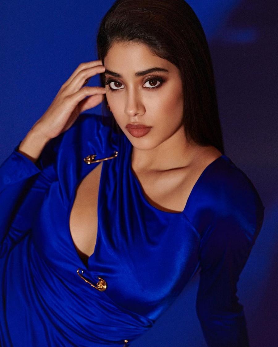 Janhvi Kapoor 10