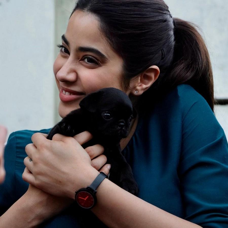 Janhvi Kapoor 15