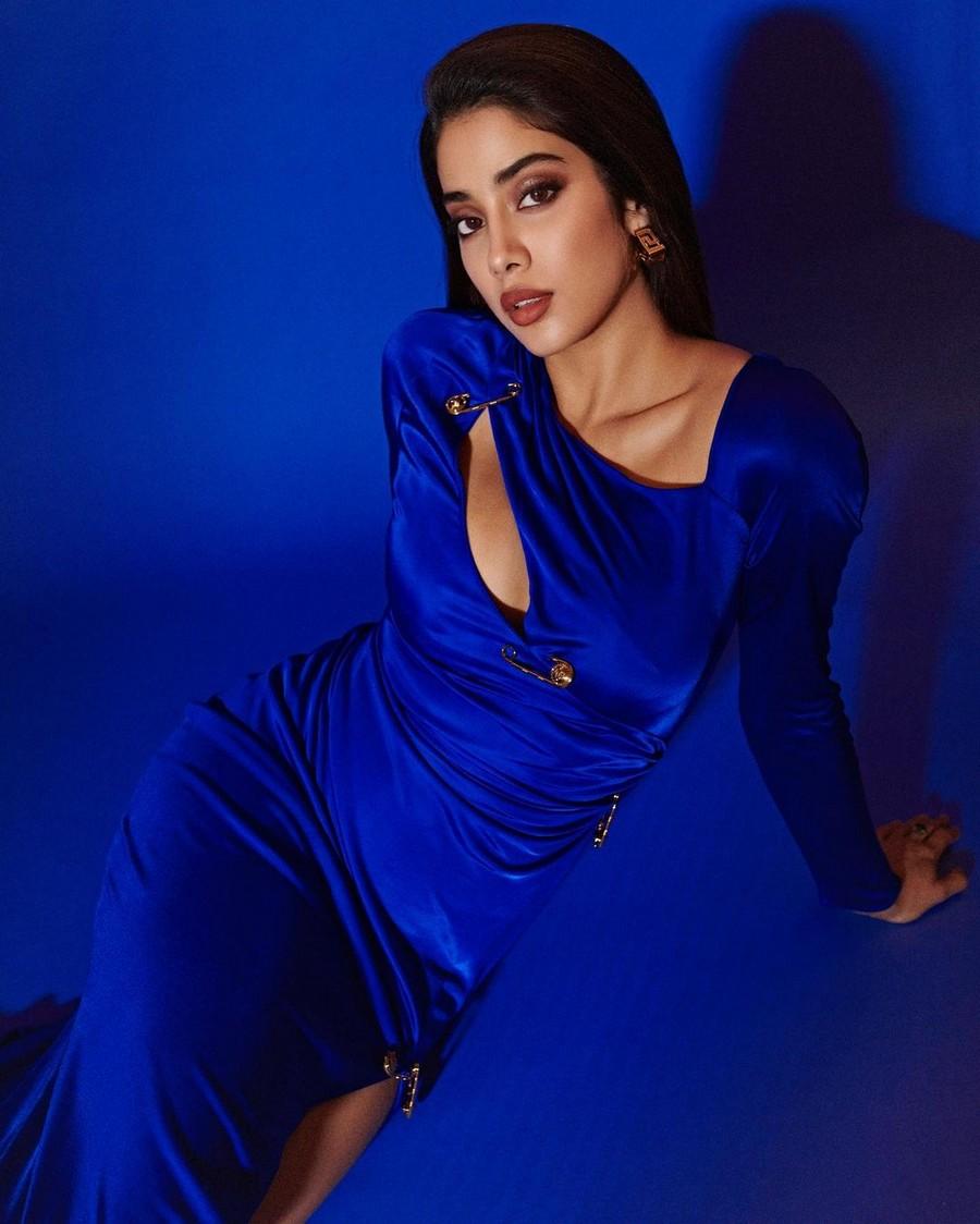 Janhvi Kapoor 4