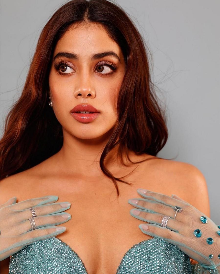 Janhvi Kapoor 4