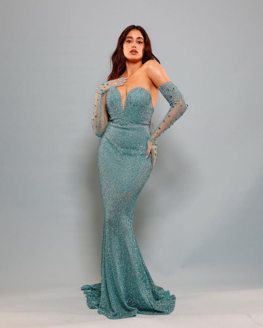 Janhvi Kapoor 7