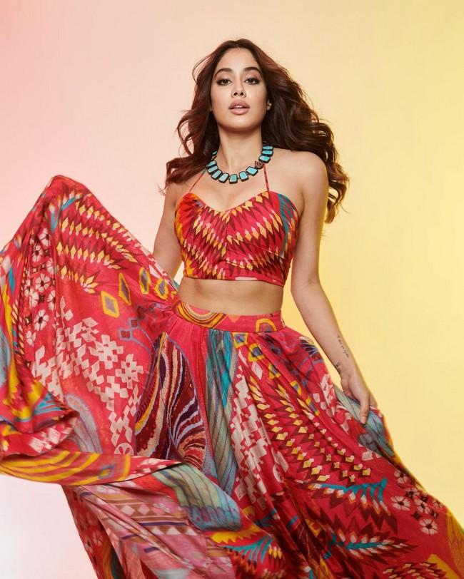 Janhvi Kapoor 8
