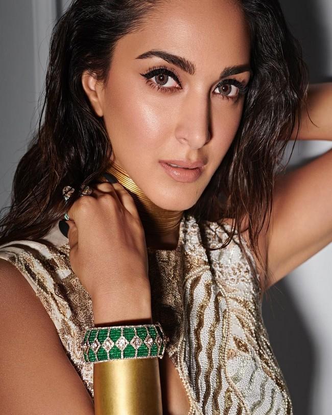 Kira Advani 10