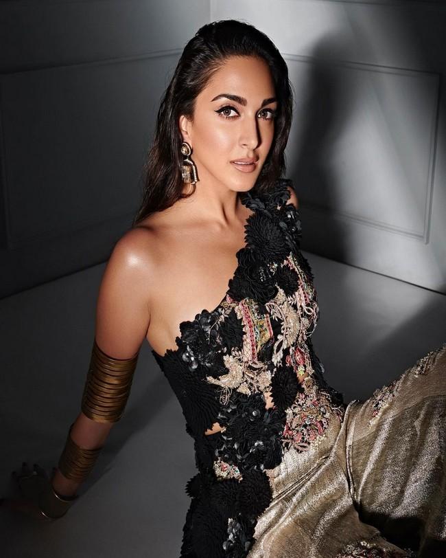 Kira Advani 11