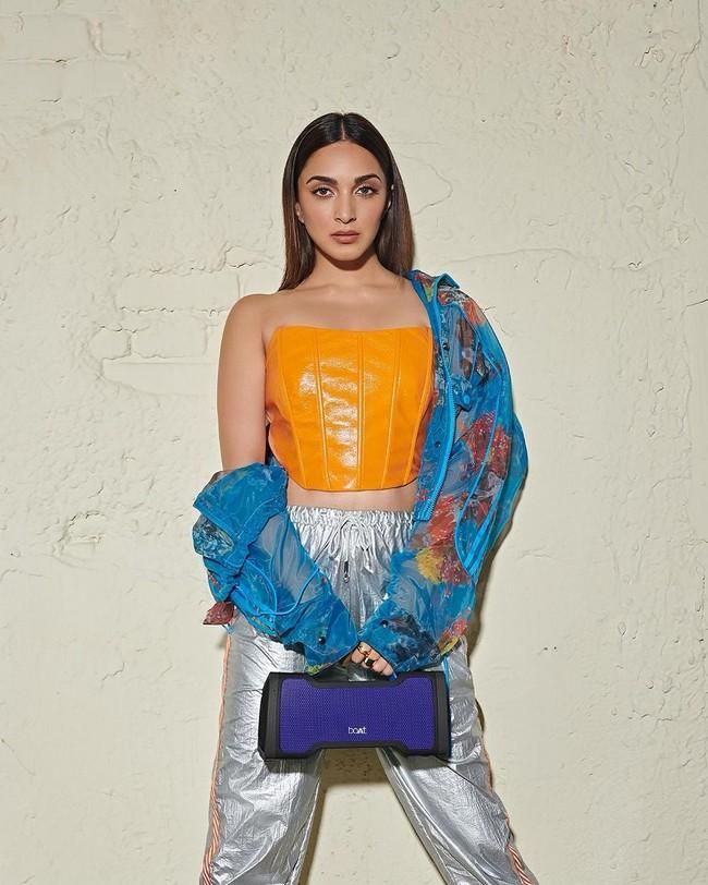 Kira Advani 12