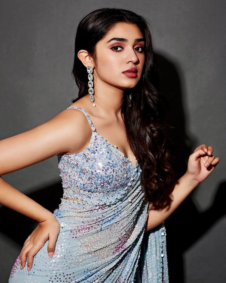 Krithi Shetty 4