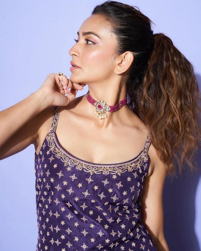 Kriti Kharbanda 5