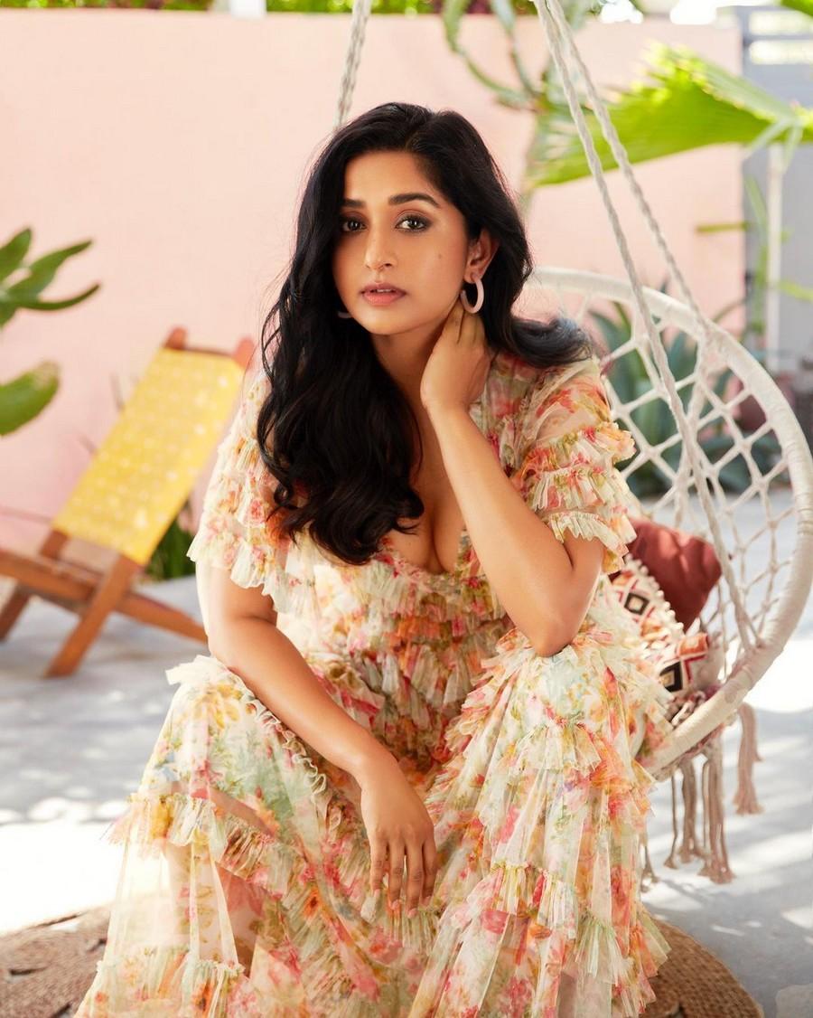 Meera Jasmine 4