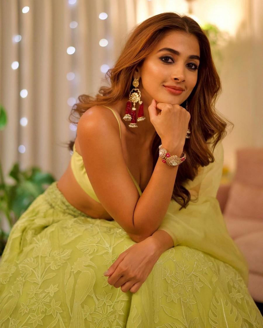 Pooja Hegde 9