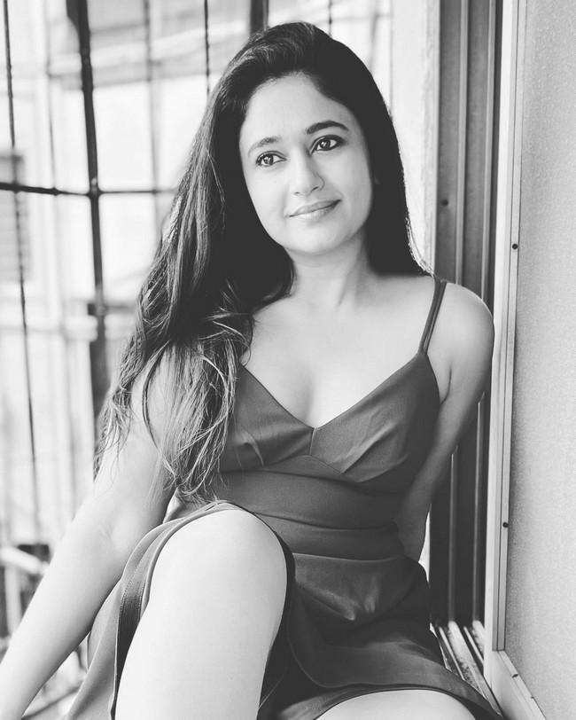 Poonam Bajwa 12
