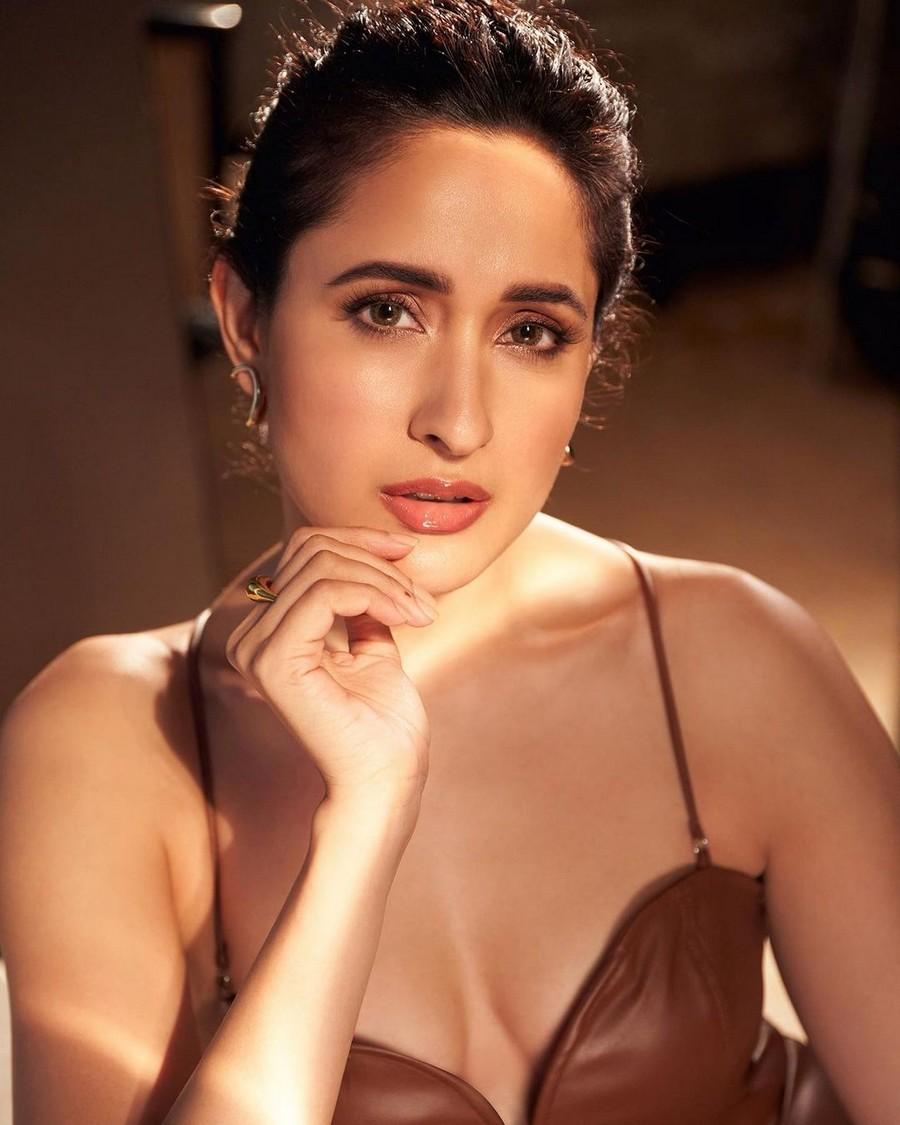 Pragya Jaiswal 10