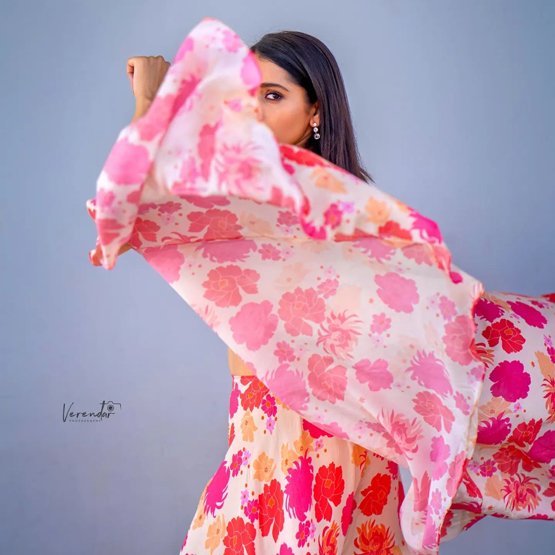Rashmi Gautam (1)