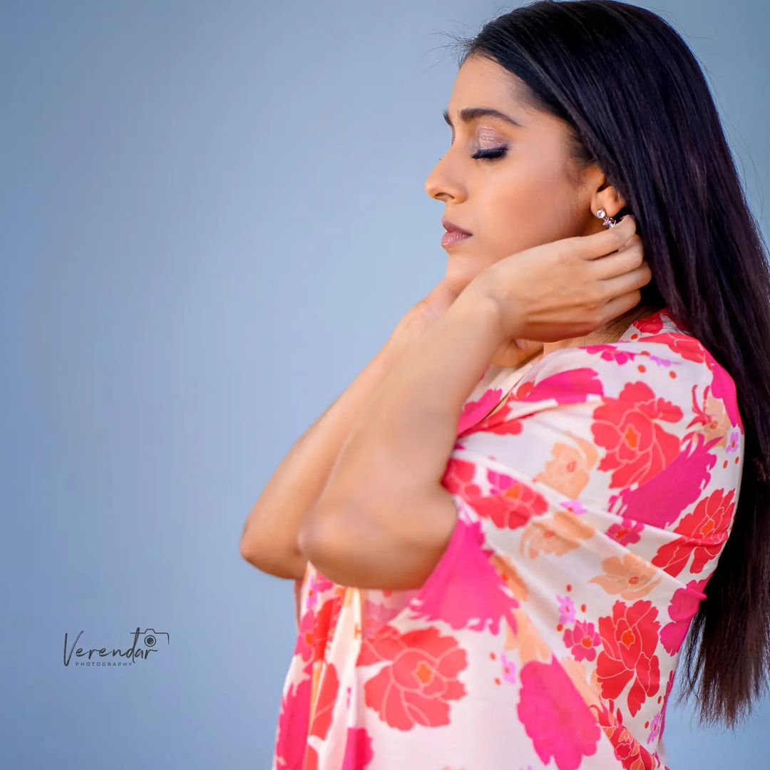 Rashmi Gautam (4)