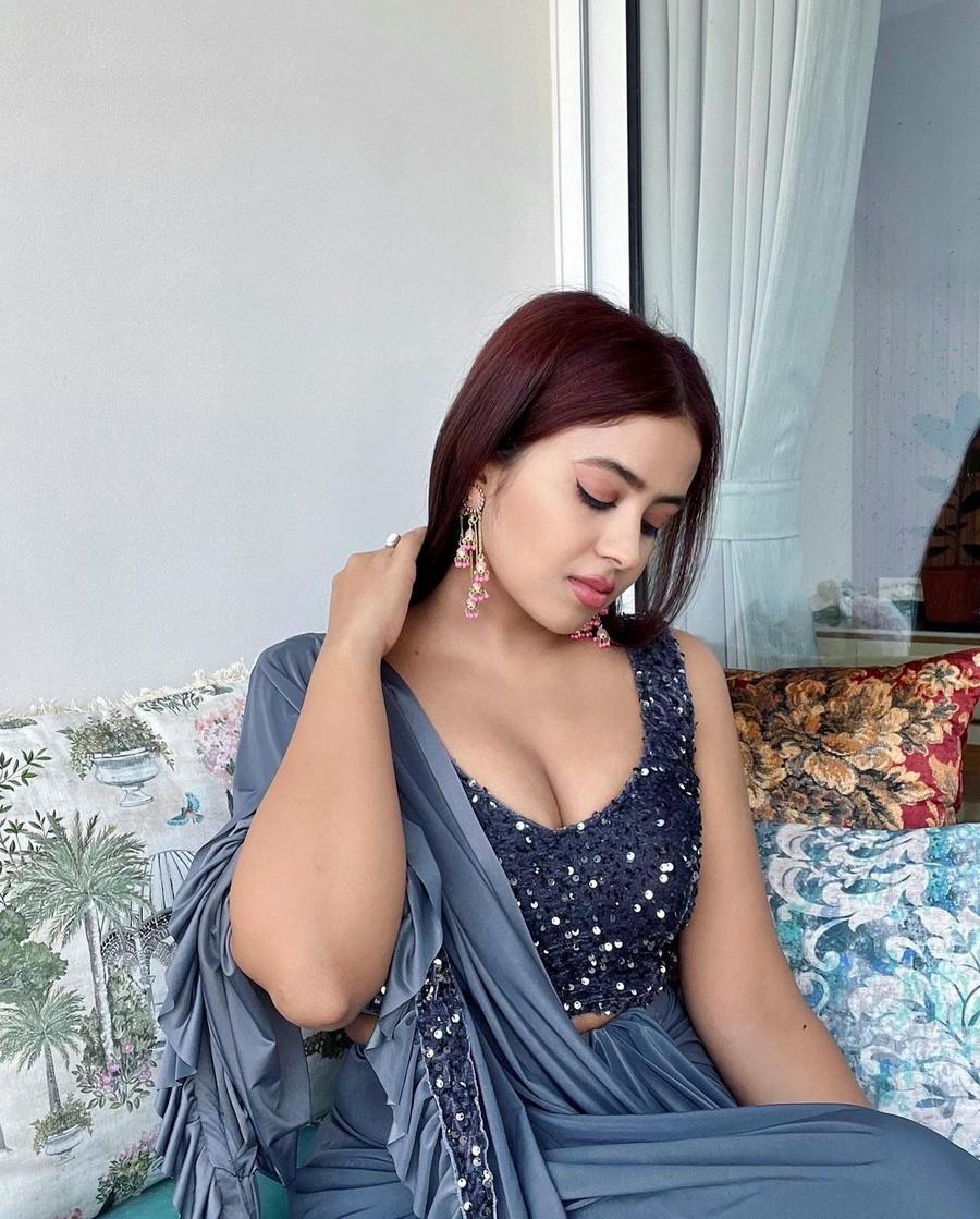 Shobhita Rana 3