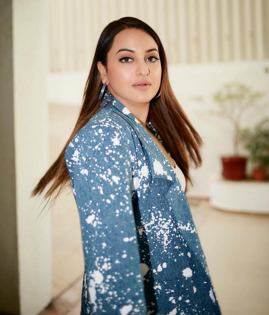 Sonakshi Sinha 7