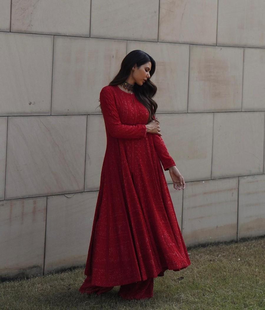 Sonam Bajwa 4
