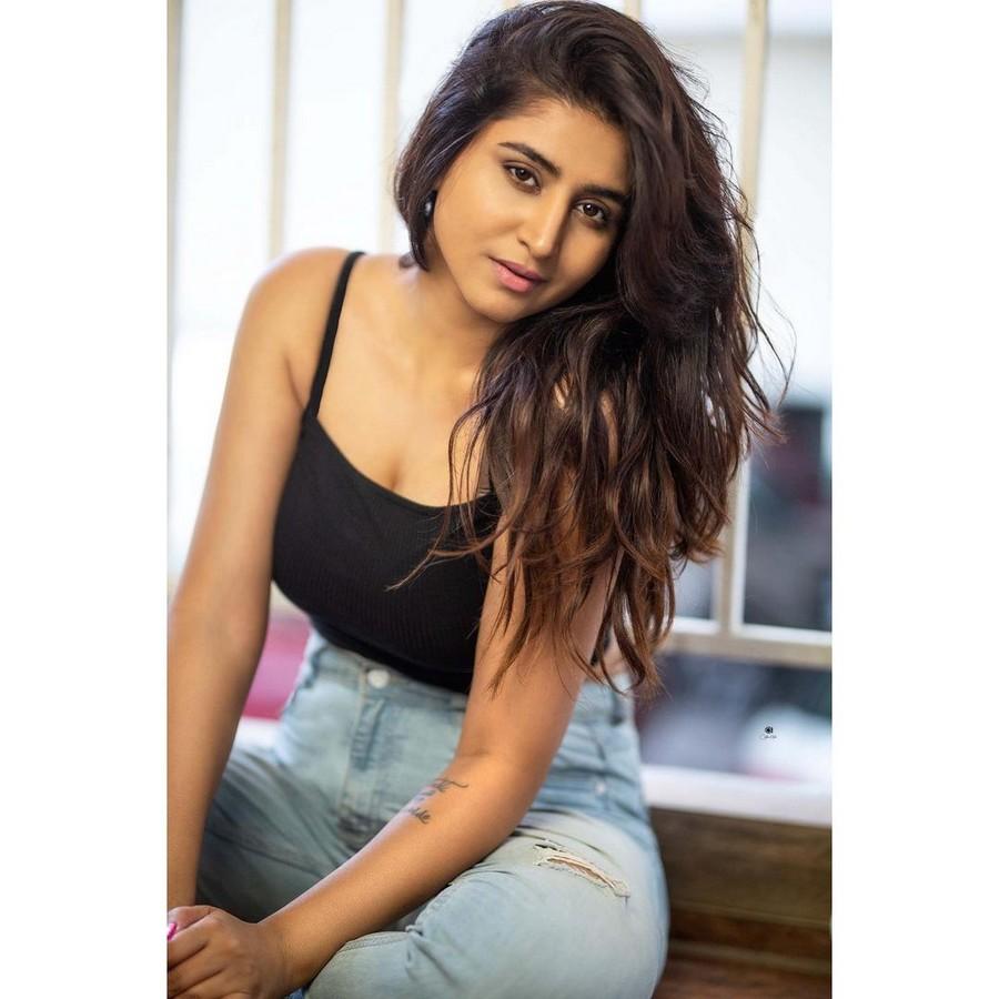 Varshini 15