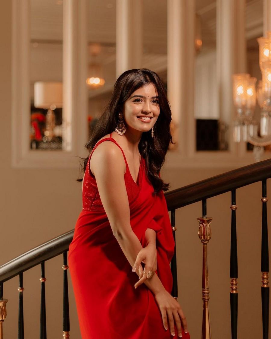 Amritha Aiyer 9