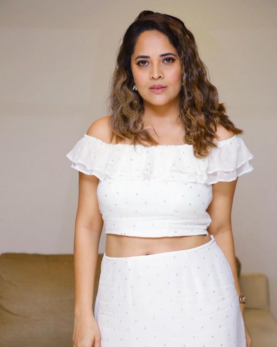 Anasuya Bharadwaj 15