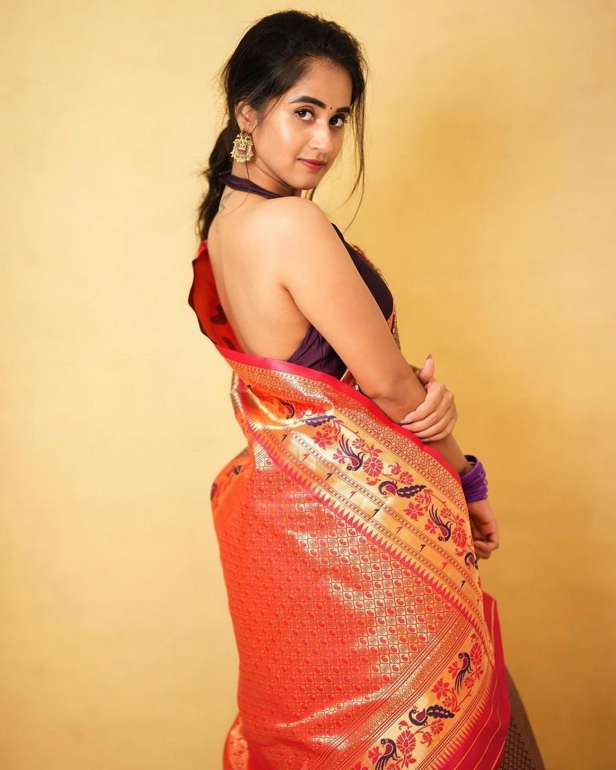 Deepthi Sunaina 3