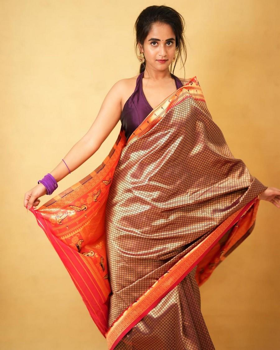 Deepthi Sunaina 6