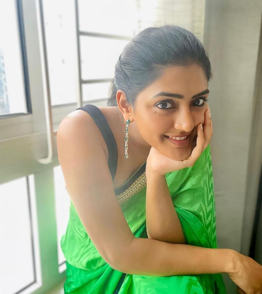 Eesha Rebba 4