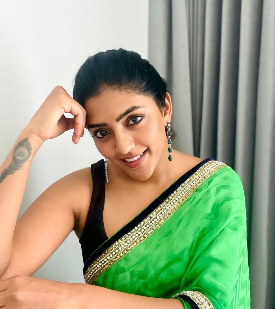 Eesha Rebba 6