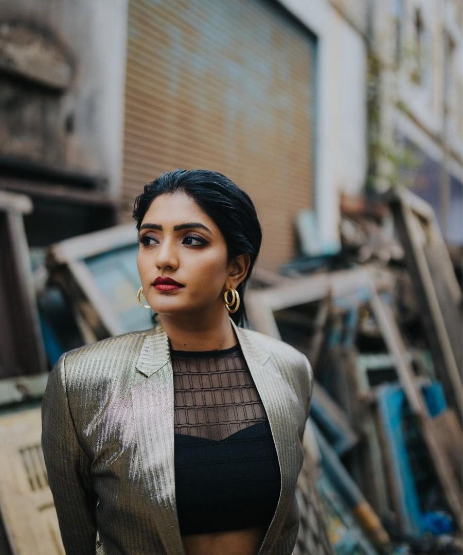 Eesha Rebba 3